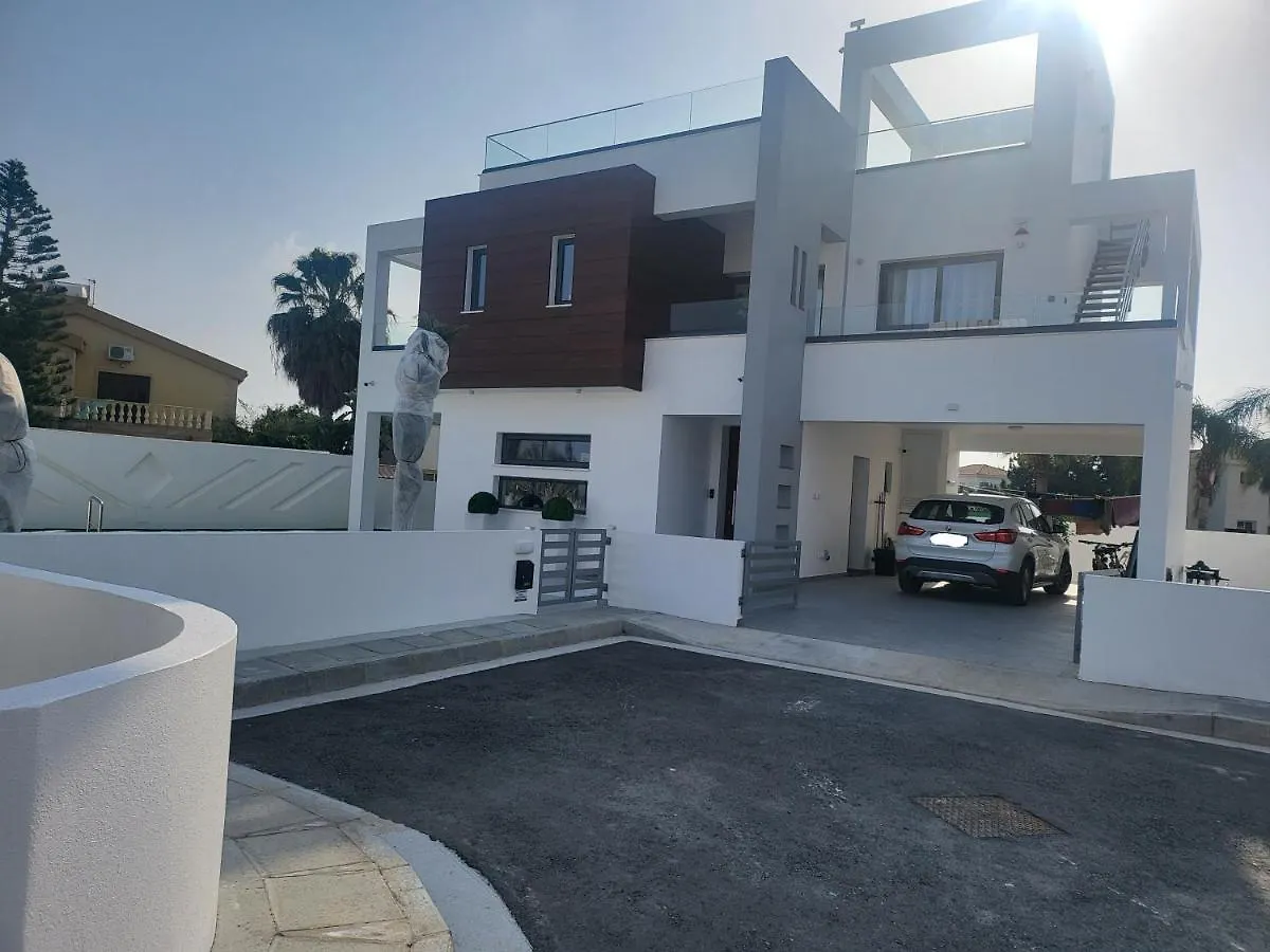 A-Luxury Wellness Sea Villa Ayia Napa