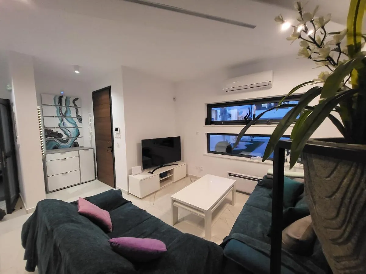 kontakty A-Luxury Wellness Sea Villa