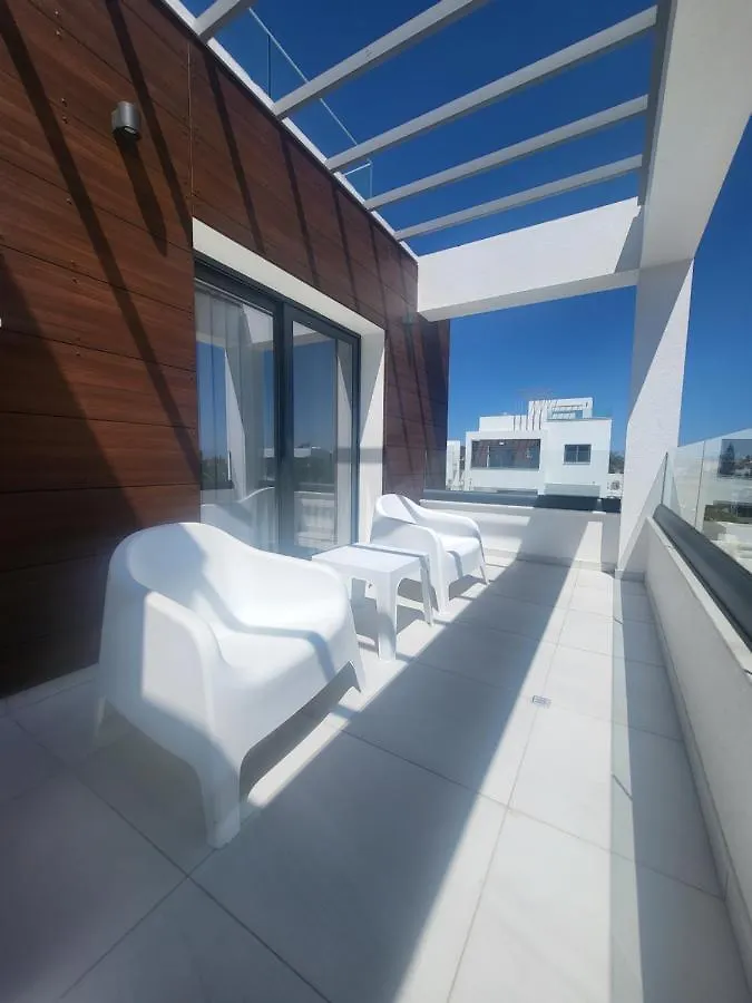 A-Luxury Wellness Sea Villa Ayia Napa 0*,  Kypr